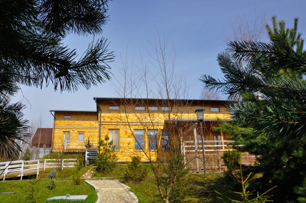 הוילה Suponevo  Chalet By Skokovo Park מראה חיצוני תמונה